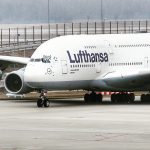 Airplane ir airport, airplane, Lufthansa